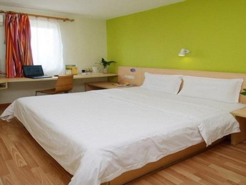 7 Days Inn Гуанчжоу Экстерьер фото