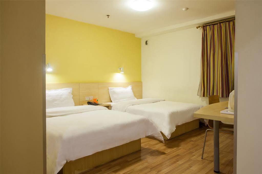 7 Days Inn Гуанчжоу Экстерьер фото